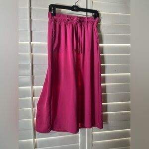 Elegant Pink Women's zene fashion pants.
